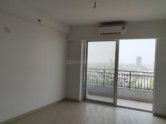 2 BHK Apartment in Sector 43 for resale Noida. The reference number is 20543126