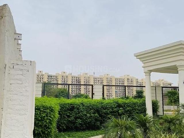 2 BHK Apartment in Sector 4 for rent Sohna. The reference number is 21109145