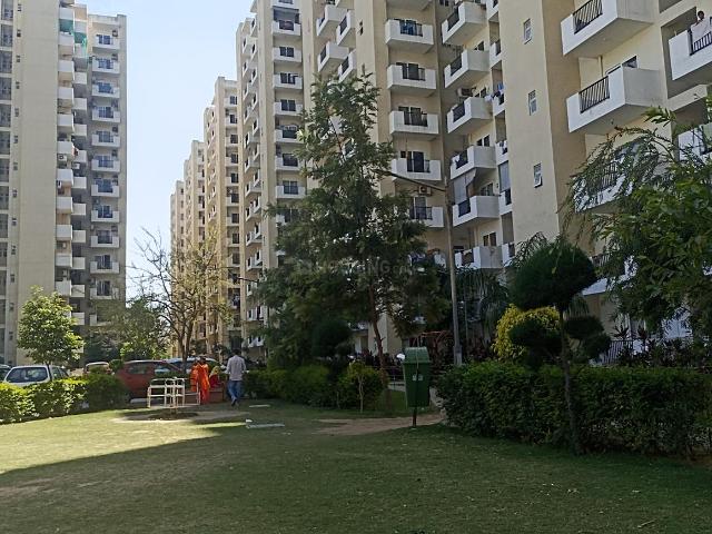2 BHK Apartment in Sector 4 for resale Sohna. The reference number is 20126735