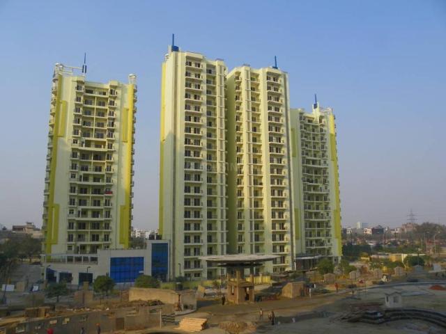 2 BHK Apartment in Sector 50 for resale Noida. The reference number is 20502644