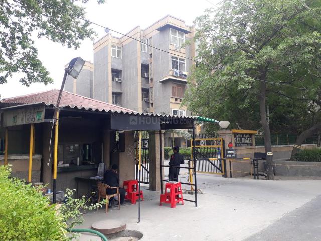 2 BHK Apartment in Sector 50 for resale Noida. The reference number is 21012012