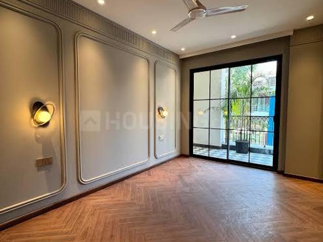 2 BHK Apartment in Sector 51 for resale Noida. The reference number is 21295732