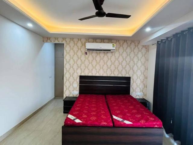 2 BHK Apartment in Sector 52 for rent Gurgaon. The reference number is 20534713