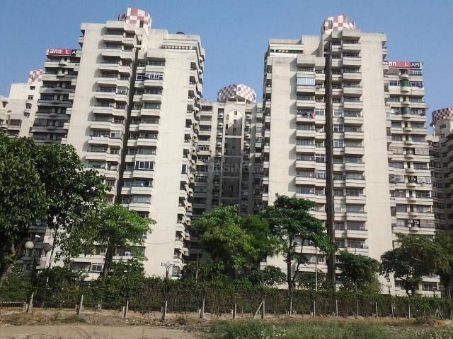 2 BHK Apartment in Sector 52 for rent Gurgaon. The reference number is 21059499