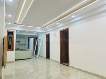 2 BHK Apartment in Sector 52 for resale Noida. The reference number is 20458787