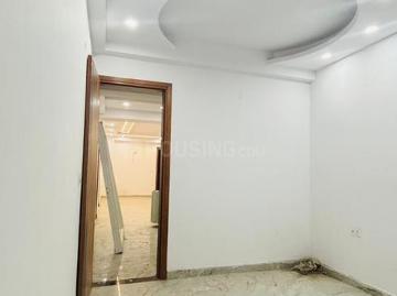 2 BHK Apartment in Sector 52 for resale Noida. The reference number is 20458820