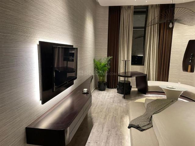 2 BHK Apartment in Sector 52 for resale Noida. The reference number is 21083933
