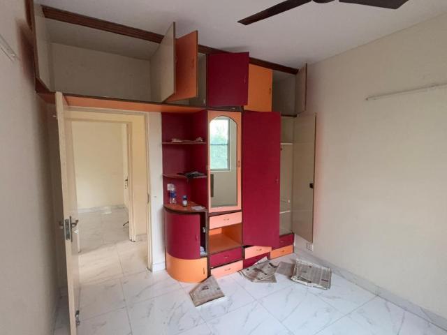 2 BHK Apartment in Sector 53 for rent Gurgaon. The reference number is 21035705