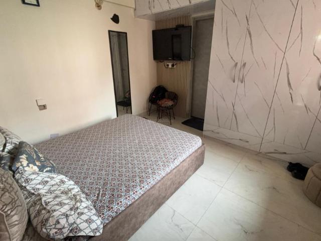 2 BHK Apartment in Sector 53 for resale Gurgaon. The reference number is 20725483