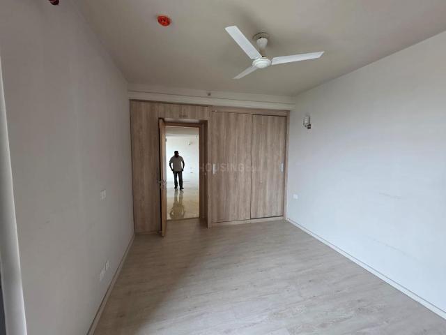 2 BHK Apartment in Sector 65 for rent Gurgaon. The reference number is 19532766