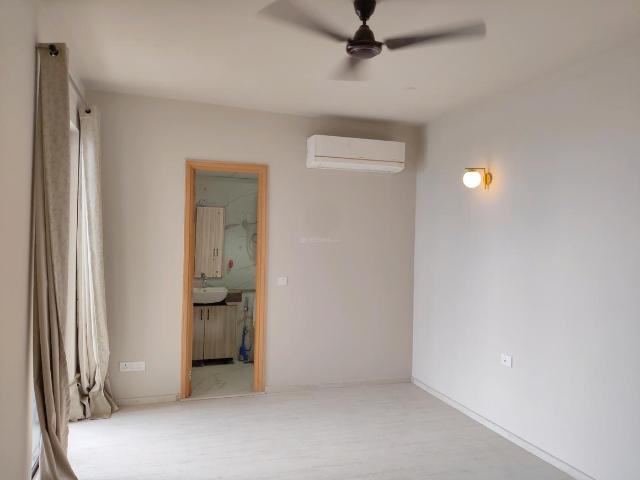 2 BHK Apartment in Sector 65 for rent Gurgaon. The reference number is 20572885