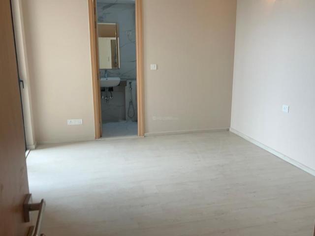 2 BHK Apartment in Sector 65 for rent Gurgaon. The reference number is 20623967