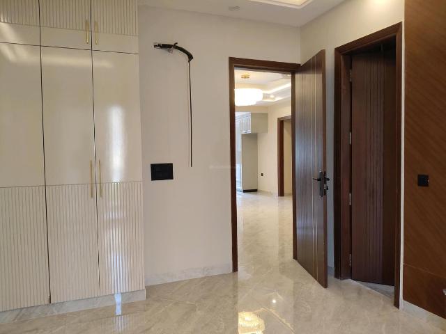 2 BHK Apartment in Sector 65 for rent Gurgaon. The reference number is 20917426