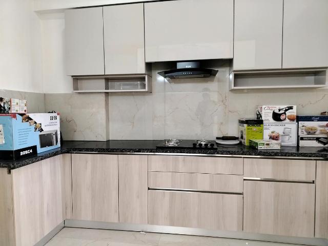 2 BHK Apartment in Sector 65 for resale Gurgaon. The reference number is 16842337