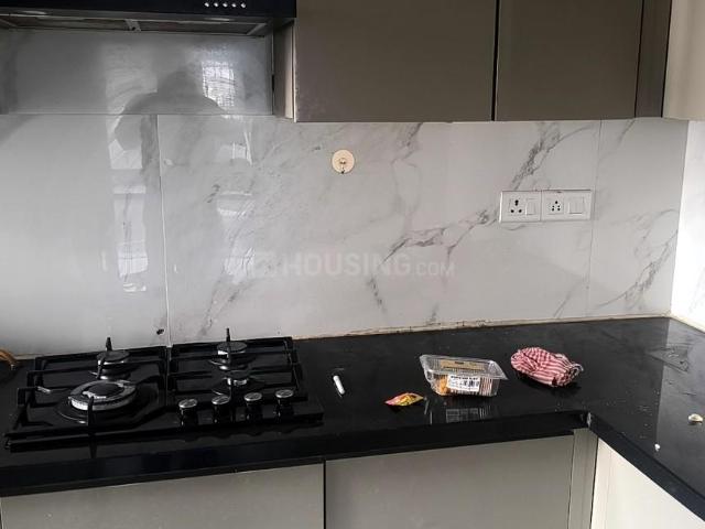 2 BHK Apartment in Sector 65 for resale Gurgaon. The reference number is 19279028