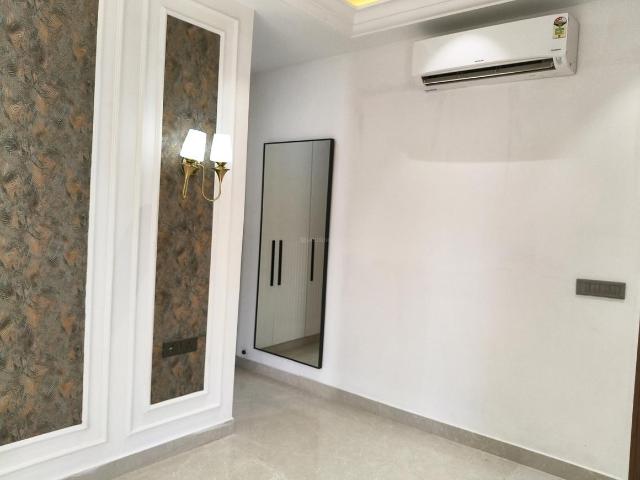 2 BHK Apartment in Sector 66 for rent Gurgaon. The reference number is 20942075