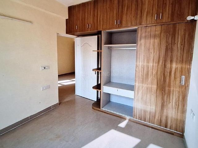 2 BHK Apartment in Sector 67 for rent Gurgaon. The reference number is 20175813