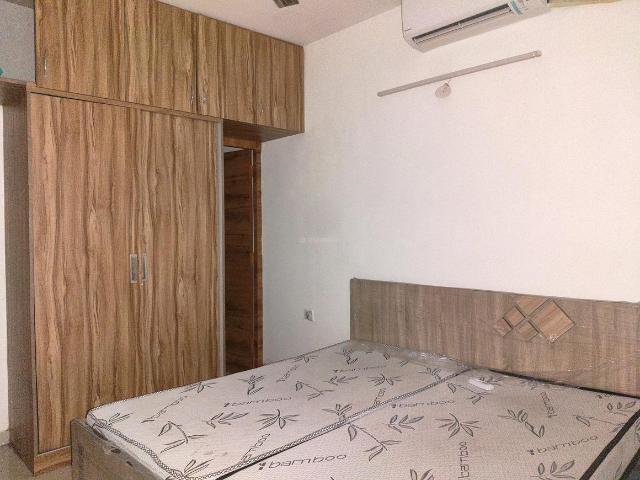 2 BHK Apartment in Sector 67 for rent Gurgaon. The reference number is 21315770