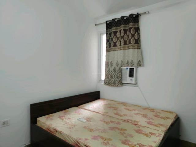 2 BHK Apartment in Sector 69 for rent Gurgaon. The reference number is 19835453
