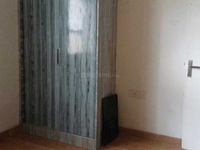 2 BHK Apartment in Sector 69 for rent Gurgaon. The reference number is 20689002