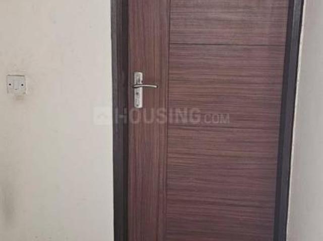 2 BHK Apartment in Sector 61 for rent Gurgaon. The reference number is 19831390