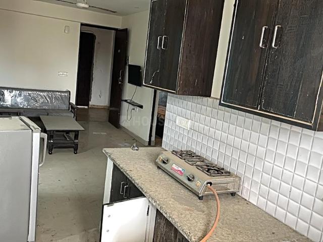 2 BHK Apartment in Sector 61 for rent Sonipat. The reference number is 18124335