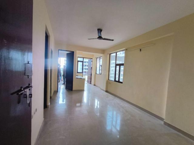 2 BHK Apartment in Sector 61 for rent Sonipat. The reference number is 19308816