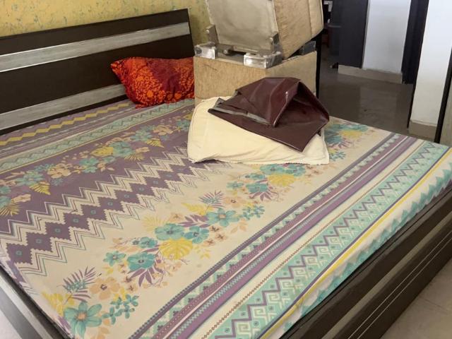 2 BHK Apartment in Sector 61 for rent Sonipat. The reference number is 20494269