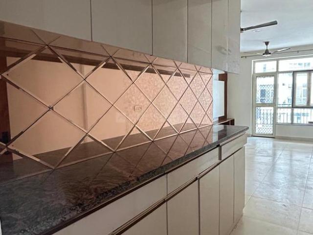 2 BHK Apartment in Sector 61 for rent Sonipat. The reference number is 21023743