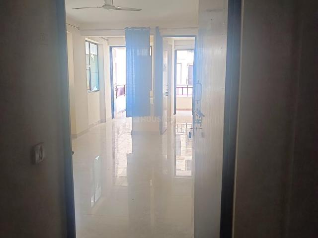 2 BHK Apartment in Sector 61 for rent Sonipat. The reference number is 21179435