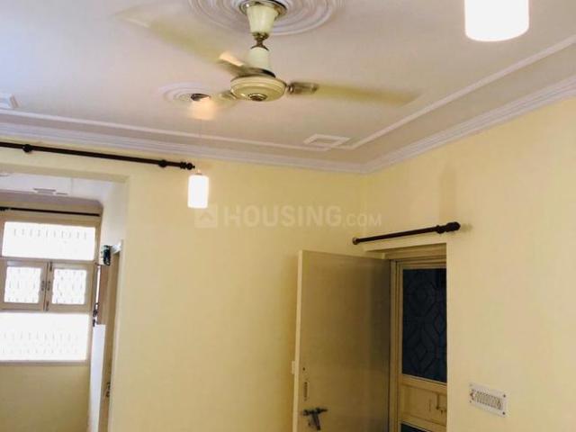 2 BHK Apartment in Sector 62 for rent Noida. The reference number is 19532651
