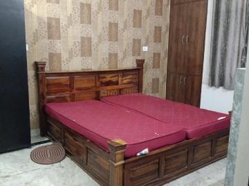 2 BHK Apartment in Sector 62 for rent Noida. The reference number is 19740675