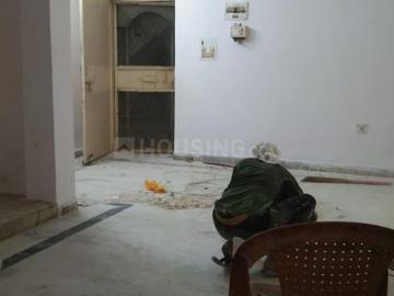 2 BHK Apartment in Sector 62 for rent Noida. The reference number is 19973522