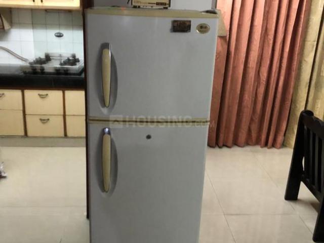 2 BHK Apartment in Sector 62 for rent Noida. The reference number is 21375770