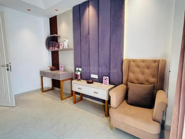 2 BHK Apartment in Sector 62 for resale Noida. The reference number is 20747187