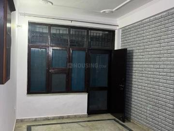2 BHK Apartment in Sector 62 for resale Noida. The reference number is 20211274
