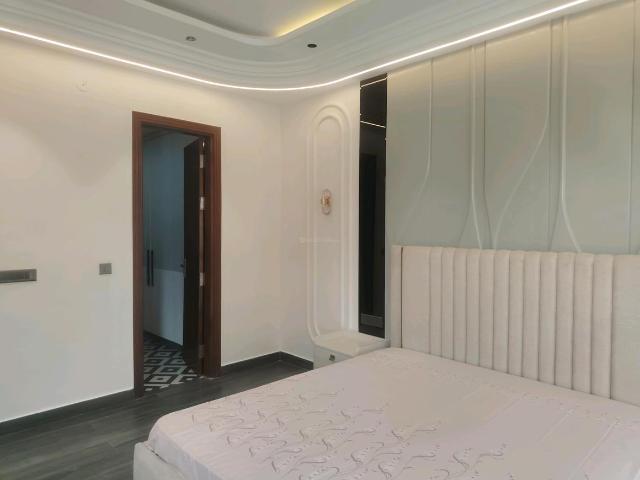 2 BHK Apartment in Sector 63 for rent Gurgaon. The reference number is 20881788
