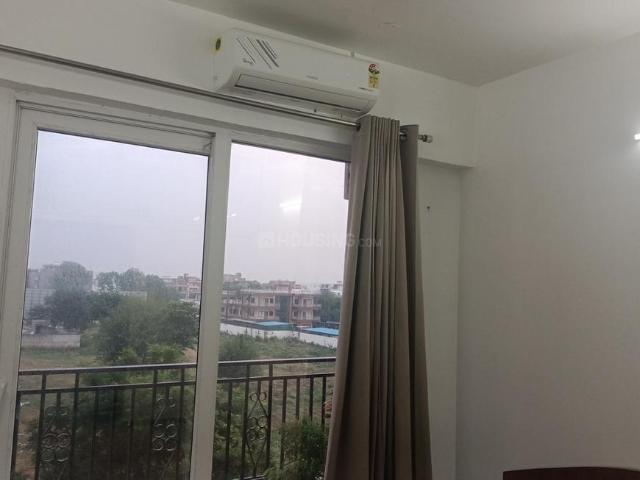 2 BHK Apartment in Sector 63 for rent Gurgaon. The reference number is 21037694