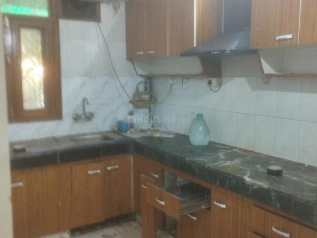 2 BHK Apartment in Sector 6 Dwarka for rent New Delhi. The reference number is 18747287