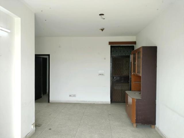 2 BHK Apartment in Sector 6 Dwarka for resale New Delhi. The reference number is 19891022