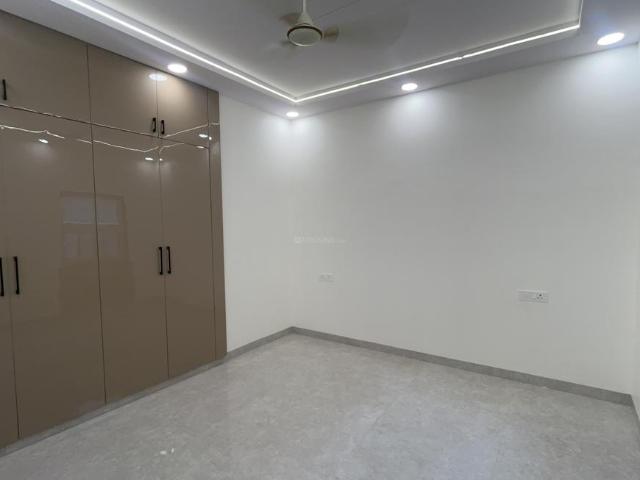 2 BHK Apartment in Sector 6 Dwarka for resale New Delhi. The reference number is 20360032