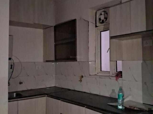 2 BHK Apartment in Sector 74 for rent Noida. The reference number is 18813493