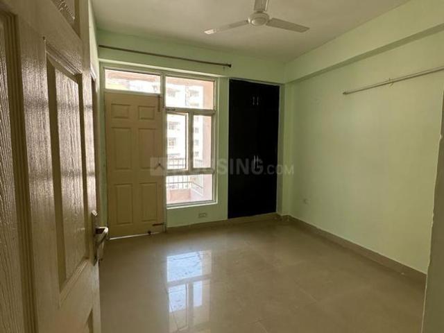 2 BHK Apartment in Sector 74 for rent Noida. The reference number is 20198261
