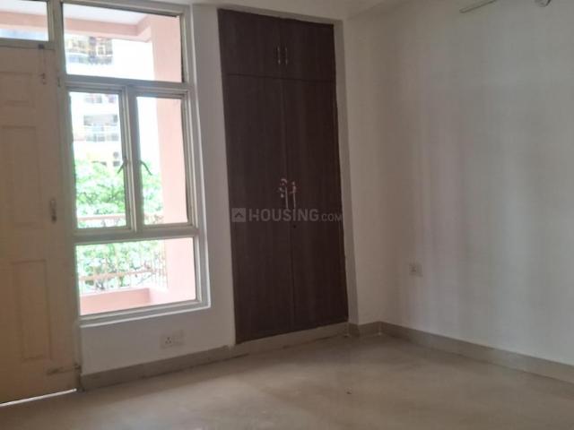 2 BHK Apartment in Sector 74 for rent Noida. The reference number is 20285372