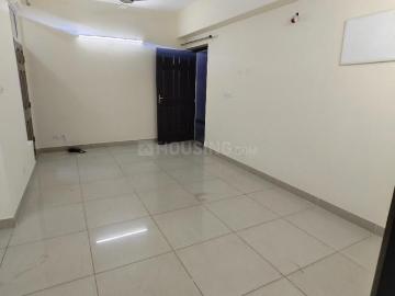 2 BHK Apartment in Sector 74 for rent Noida. The reference number is 20498913