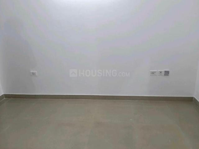 2 BHK Apartment in Sector 74 for rent Noida. The reference number is 20664294