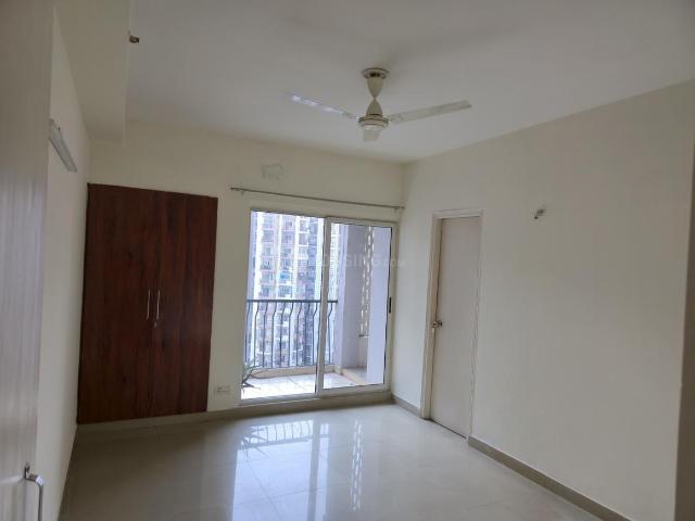 2 BHK Apartment in Sector 74 for rent Noida. The reference number is 20762516