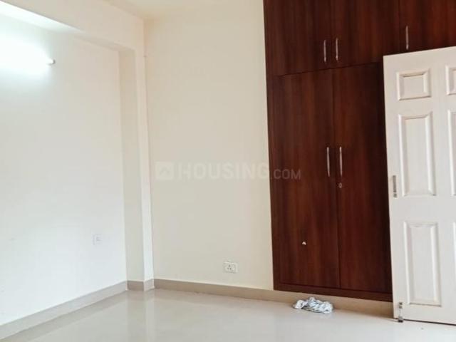 2 BHK Apartment in Sector 74 for rent Noida. The reference number is 20788062