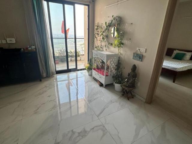 2 BHK Apartment in Sector 74 for resale Gurgaon. The reference number is 20939117
