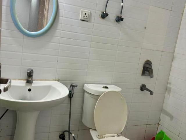 2 BHK Apartment in Sector 74 for resale Noida. The reference number is 20535639